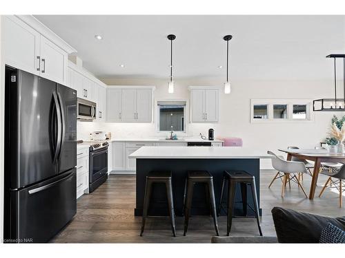 30-154 Port Robinson Road, Fonthill, ON - Indoor Photo Showing Kitchen With Upgraded Kitchen