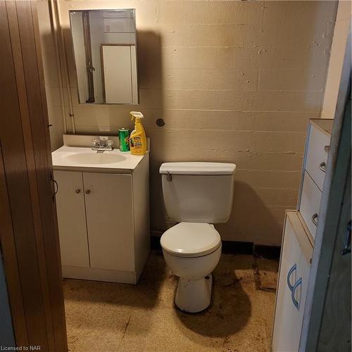 117 Merritt Parkway N, Port Colborne, ON - Indoor Photo Showing Bathroom