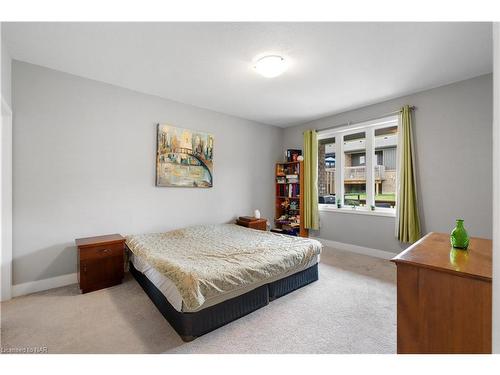 7-1347 Whetherfield Street Street, London, ON - Indoor Photo Showing Bedroom