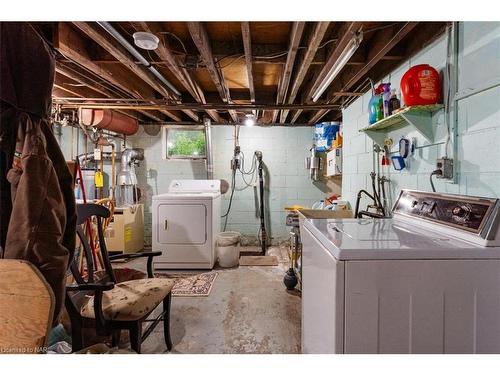 1347 Line 6 Road, Niagara-On-The-Lake, ON - Indoor Photo Showing Laundry Room