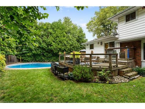 17 Pioneer Court, St. Catharines, ON - Outdoor With In Ground Pool With Deck Patio Veranda