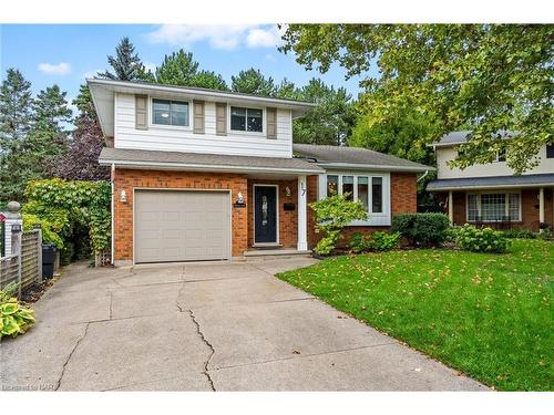 17 Pioneer Court, St. Catharines, ON - Outdoor With Facade