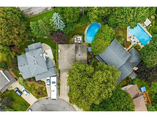 17 Pioneer Court, St. Catharines, ON - Outdoor With View