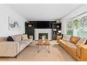 17 Pioneer Court, St. Catharines, ON  - Indoor Photo Showing Living Room With Fireplace 