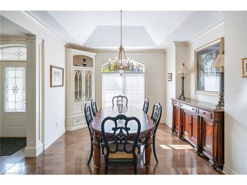 7 Brondi'S Lane Lane, Fonthill, ON - Indoor Photo Showing Dining Room