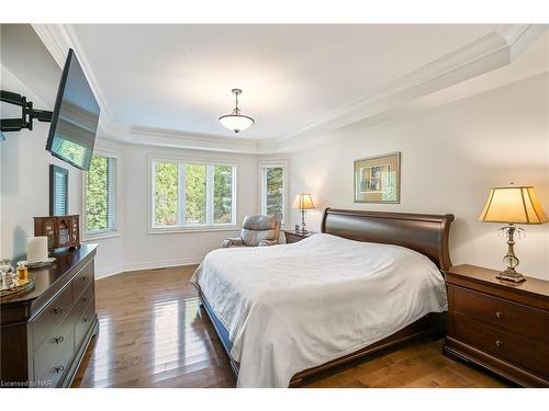 7 Brondi'S Lane Lane, Fonthill, ON - Indoor Photo Showing Bedroom