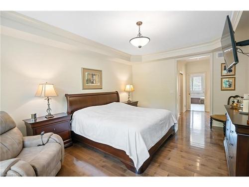 7 Brondi'S Lane Lane, Fonthill, ON - Indoor Photo Showing Bedroom