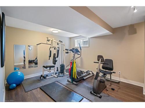 7 Brondi'S Lane Lane, Fonthill, ON - Indoor Photo Showing Gym Room