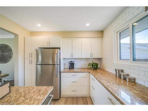 Main-15 Royale Road, St. Catharines, ON - Indoor Photo Showing Kitchen