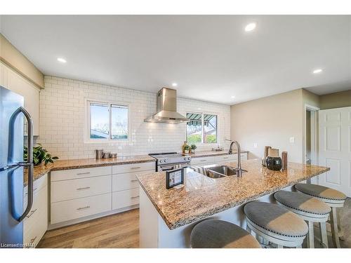 Main-15 Royale Road, St. Catharines, ON - Indoor Photo Showing Kitchen With Double Sink With Upgraded Kitchen