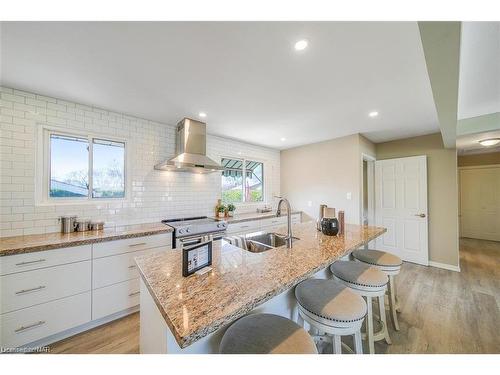 Main-15 Royale Road, St. Catharines, ON - Indoor Photo Showing Kitchen With Double Sink With Upgraded Kitchen