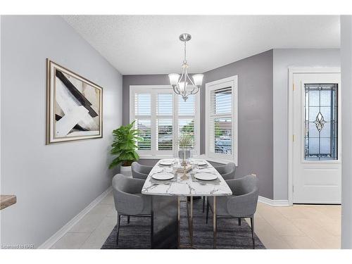 30-122 Bunting Road, St. Catharines, ON - Indoor Photo Showing Dining Room