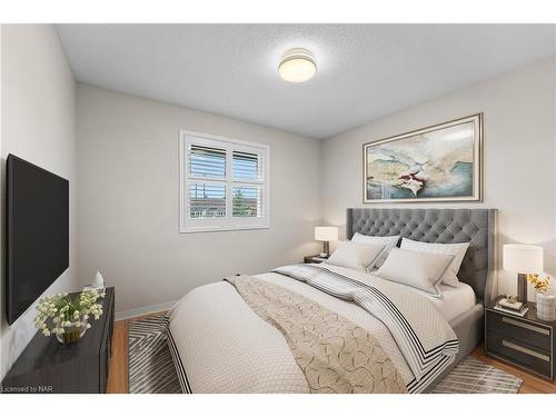 30-122 Bunting Road, St. Catharines, ON - Indoor Photo Showing Bedroom