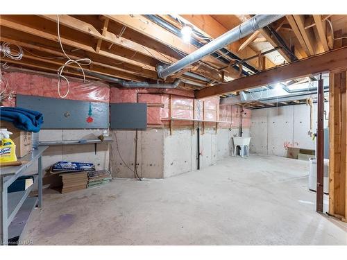 30-122 Bunting Road, St. Catharines, ON - Indoor Photo Showing Basement