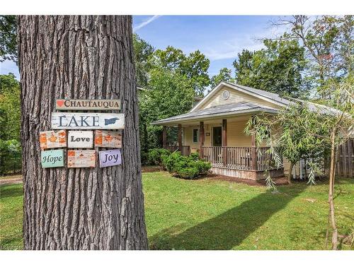 19 Wyckliffe Avenue, Niagara-On-The-Lake, ON - Outdoor With Deck Patio Veranda