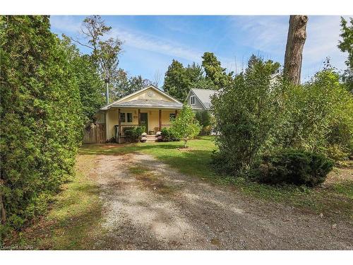 19 Wyckliffe Avenue, Niagara-On-The-Lake, ON - Outdoor With Deck Patio Veranda