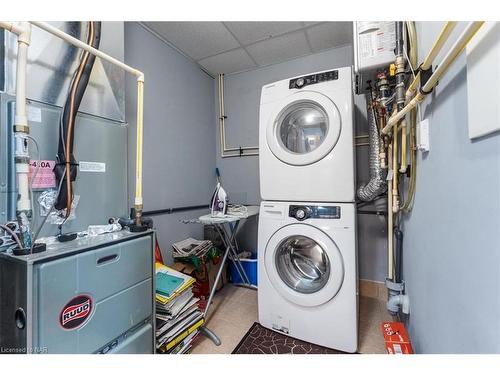 320-8111 Forest Glen Drive, Niagara Falls, ON - Indoor Photo Showing Laundry Room