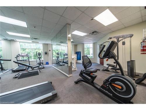 320-8111 Forest Glen Drive, Niagara Falls, ON - Indoor Photo Showing Gym Room