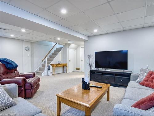 4 Keistan Drive, St. Catharines, ON - Indoor Photo Showing Basement