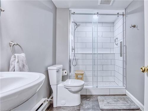 4 Keistan Drive, St. Catharines, ON - Indoor Photo Showing Bathroom