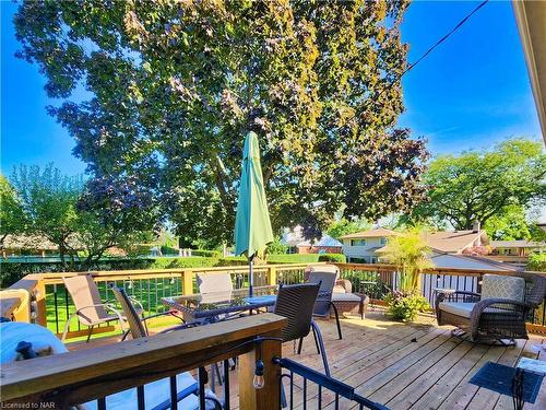 4 Keistan Drive, St. Catharines, ON - Outdoor With Deck Patio Veranda