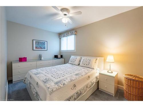 10 Wedgewood Court, St. Catharines, ON - Indoor Photo Showing Bedroom