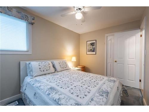 10 Wedgewood Court, St. Catharines, ON - Indoor Photo Showing Bedroom