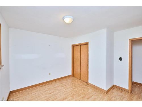 66 Rose Avenue, Thorold, ON - Indoor Photo Showing Other Room