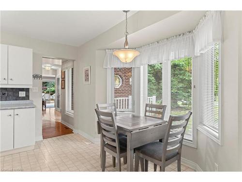 44-15 Lakeside Drive, St. Catharines, ON - Indoor Photo Showing Dining Room