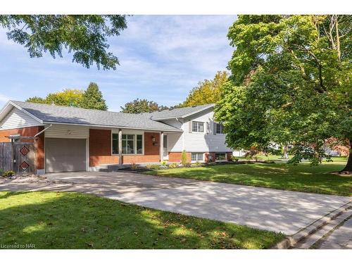 13 Warrington Place, St. Catharines, ON - Outdoor