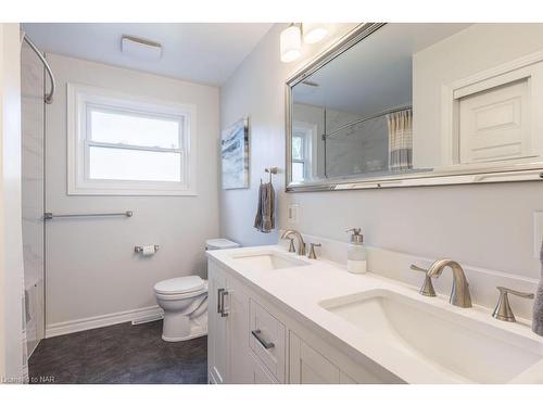 13 Warrington Place, St. Catharines, ON - Indoor Photo Showing Bathroom