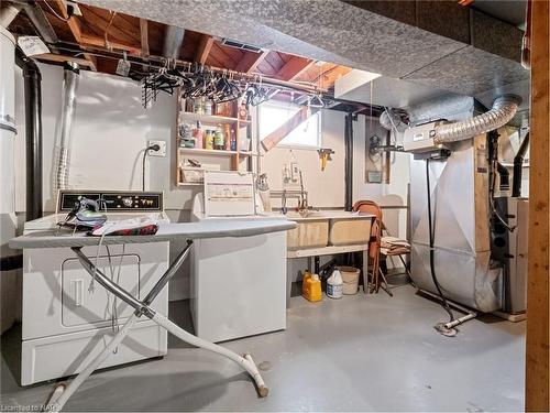 134 Champlain Drive, Fort Erie, ON - Indoor Photo Showing Basement