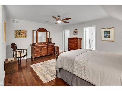 3-481 Victoria Street, Niagara-On-The-Lake, ON - Indoor Photo Showing Bedroom