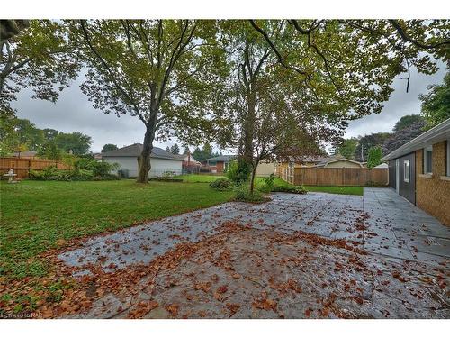 1 & #2-6505 Doreen Drive, Niagara Falls, ON - Outdoor