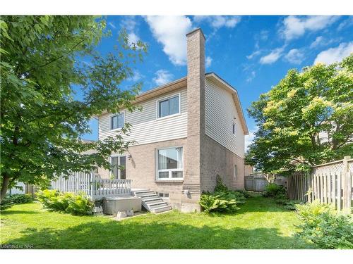 33 Naples Court, Thorold, ON - Outdoor