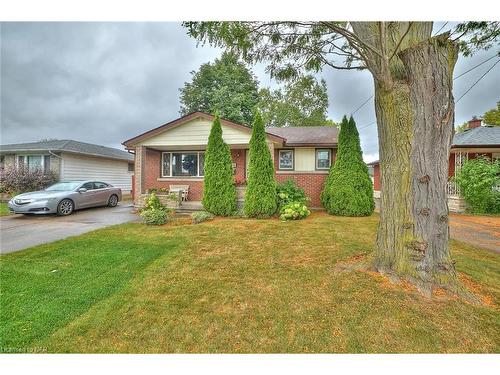 7321 Fern Avenue, Niagara Falls, ON - Outdoor With Facade