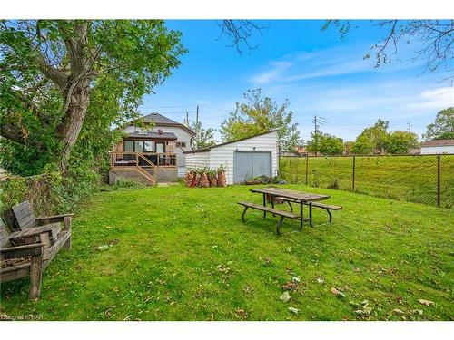 6 Manchester Avenue, St. Catharines, ON - Outdoor With Backyard