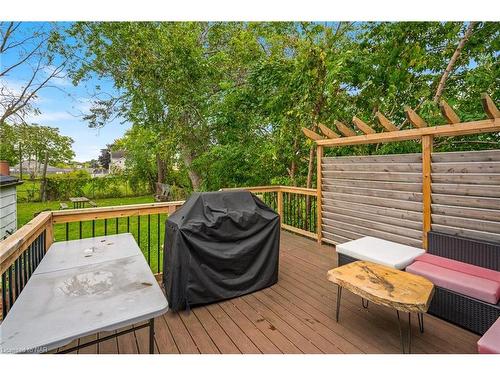 6 Manchester Avenue, St. Catharines, ON - Outdoor With Deck Patio Veranda