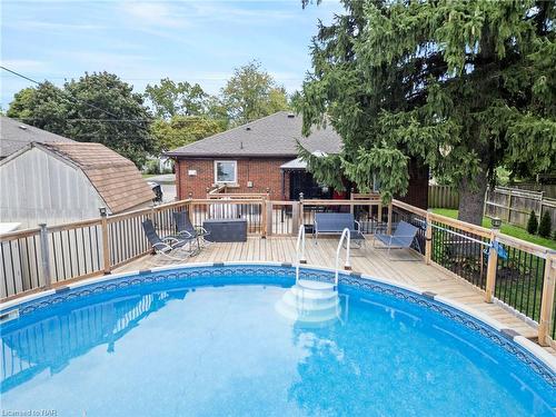 6788 Stamford Green Drive, Niagara Falls, ON - Outdoor With Above Ground Pool With Backyard With Exterior