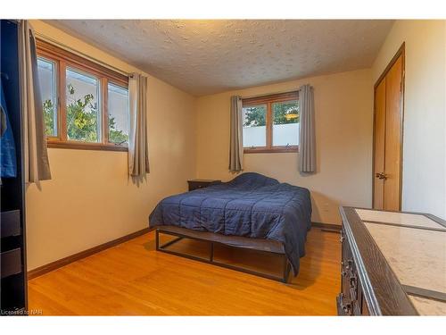 110 Garner Avenue, Welland, ON - Indoor Photo Showing Bedroom