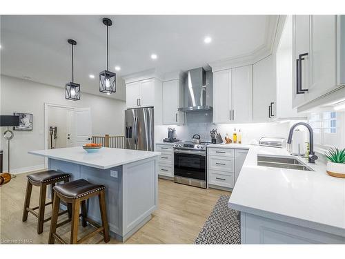 273 Lancaster Drive, Port Colborne, ON - Indoor Photo Showing Kitchen With Stainless Steel Kitchen With Double Sink With Upgraded Kitchen