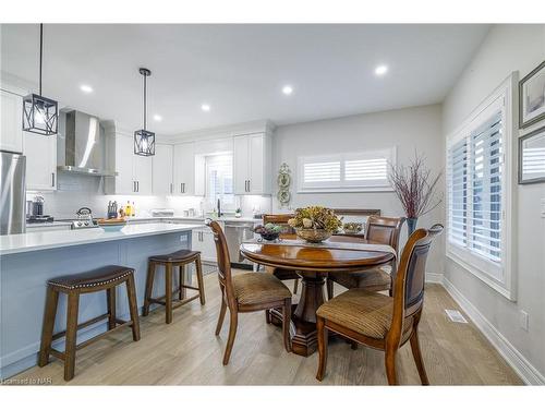 273 Lancaster Drive, Port Colborne, ON - Indoor Photo Showing Dining Room