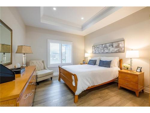 273 Lancaster Drive, Port Colborne, ON - Indoor Photo Showing Bedroom