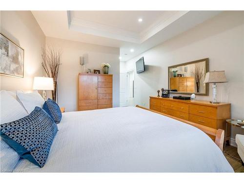 273 Lancaster Drive, Port Colborne, ON - Indoor Photo Showing Bedroom