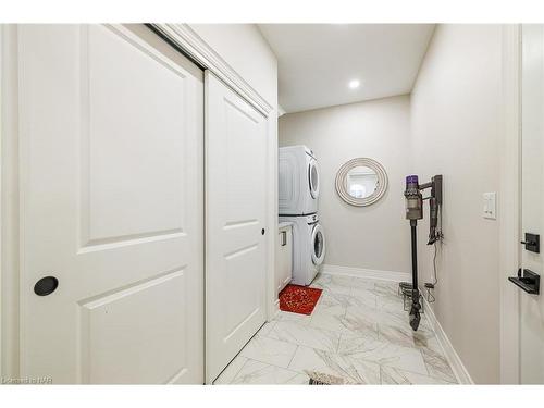 273 Lancaster Drive, Port Colborne, ON - Indoor Photo Showing Laundry Room