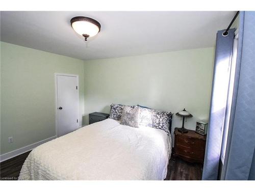 850 David Street, Welland, ON - Indoor Photo Showing Bedroom