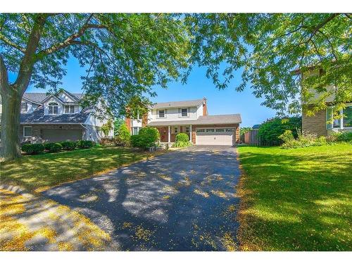 38 Banburry Crescent, Grimsby, ON - Outdoor With Facade