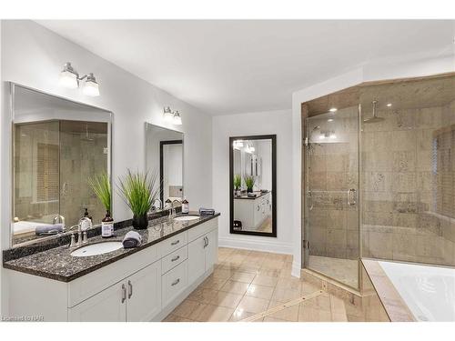 16 Red Haven Drive, Niagara-On-The-Lake, ON - Indoor Photo Showing Bathroom