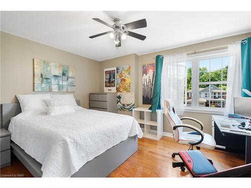 6500 St. Michael Avenue, Niagara Falls, ON - Indoor Photo Showing Bedroom