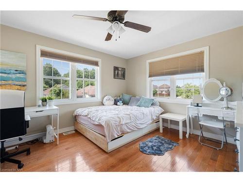 6500 St. Michael Avenue, Niagara Falls, ON - Indoor Photo Showing Bedroom